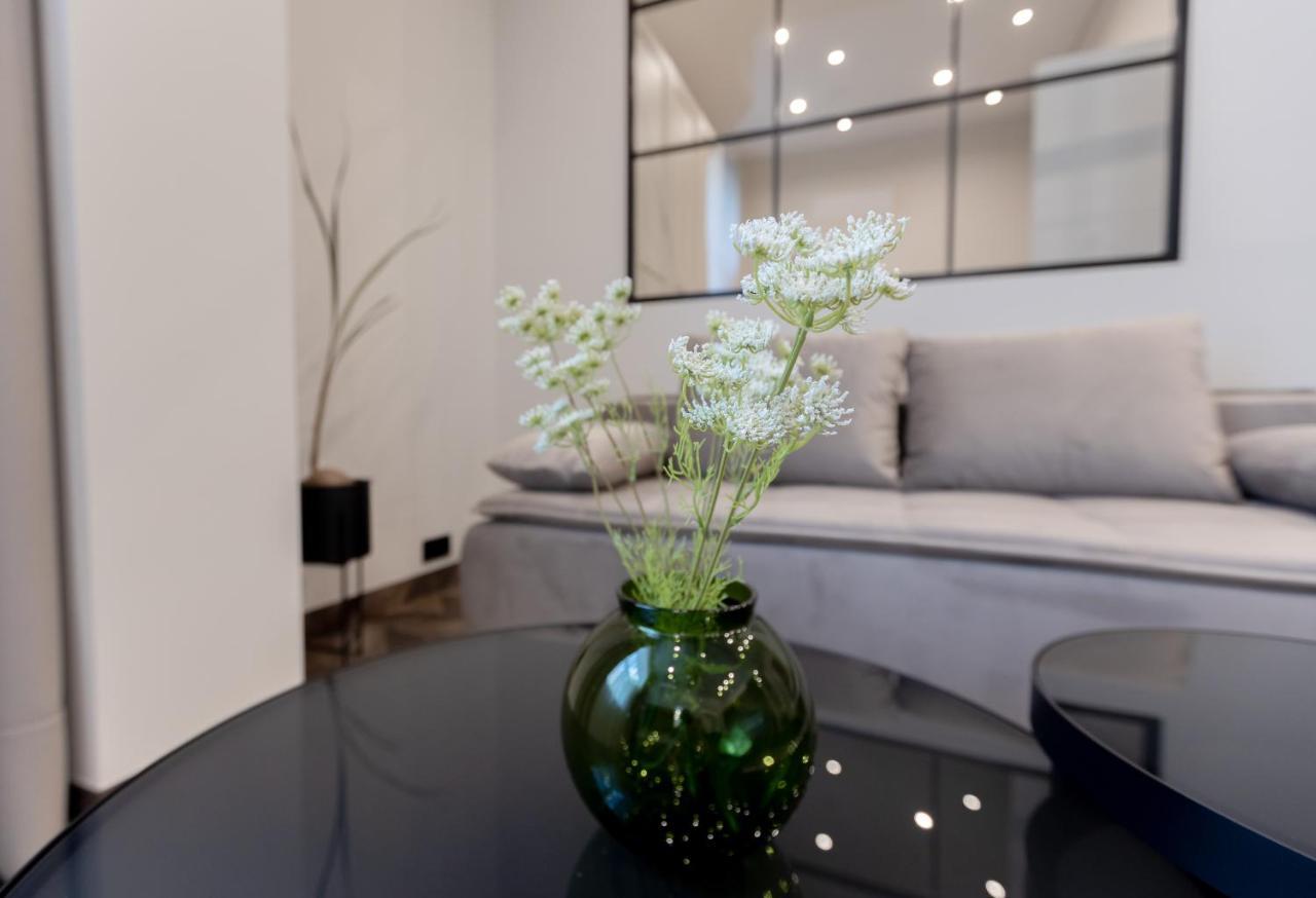 Laisve Boutique Apartments Kaunas Exteriör bild